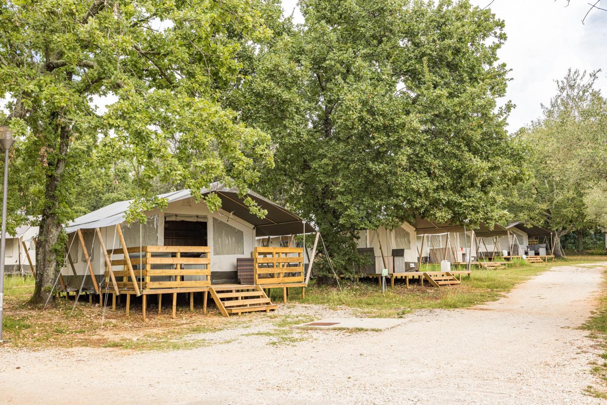 Easyatent Fkk Safari Tent Solaris Naturist - Clothes Free Porec Ruang foto